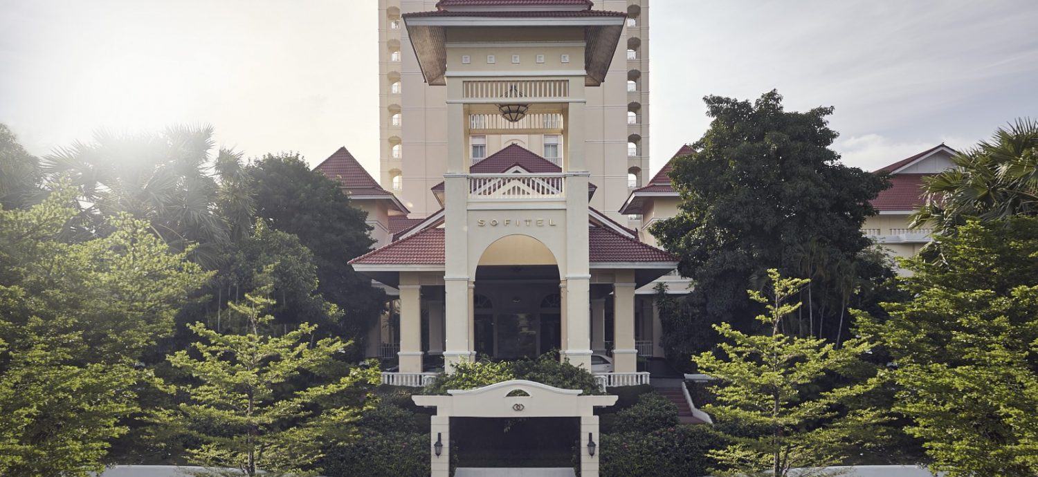 luxury-5-star-hotel-in-phnom-penh